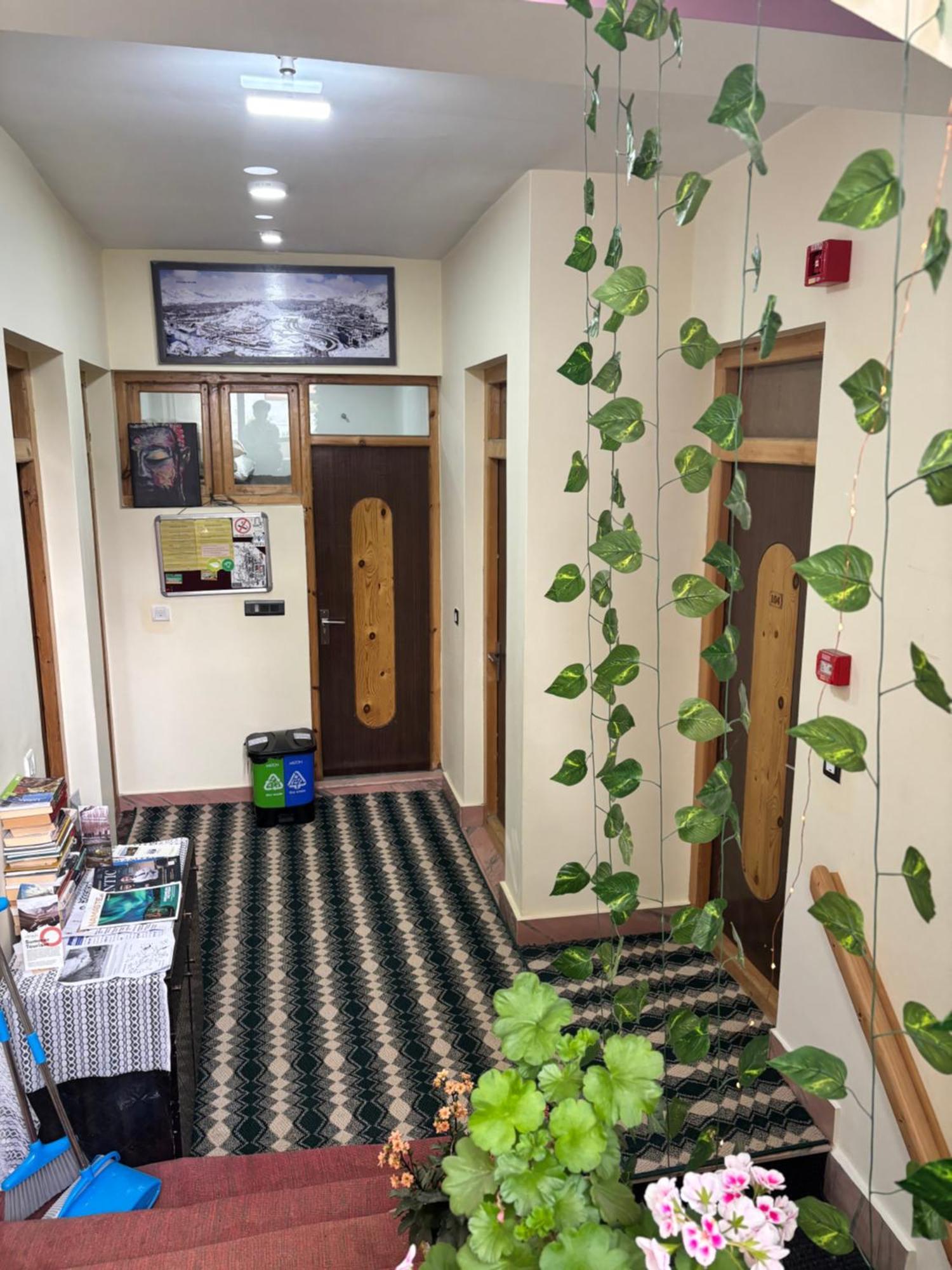 Hidden Leaf Homestay Leh Kültér fotó